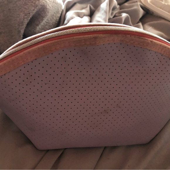 Cosmetic bag - Picture 7 of 9